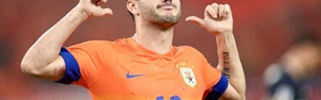 曝瓦科续约只剩官宣！留队已无悬念，洛佩斯或离队，正寻找新中卫|新黄河|中超|泰山队|马德鲁加|卡扎伊什维利_新浪体育_新浪新闻