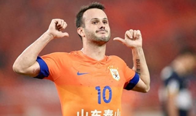 曝瓦科续约只剩官宣！留队已无悬念，洛佩斯或离队，正寻找新中卫|新黄河|中超|泰山队|马德鲁加|卡扎伊什维利_新浪体育_新浪新闻